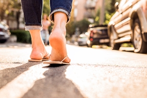 Weighing the Pros and Cons of Wearing Flip Flops